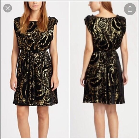 Alice + Olivia
Black/Gold Black/Gold Floral Velvet Cocktail Dress - Picture 1 of 13